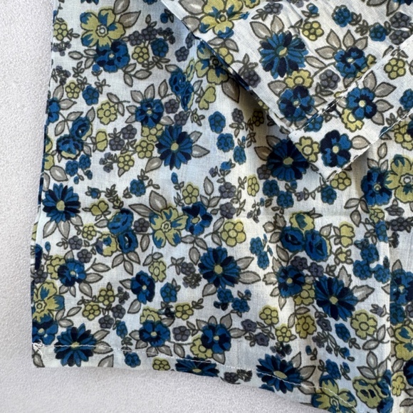 Floral Peasant Buttondown Top - Picture 4 of 6